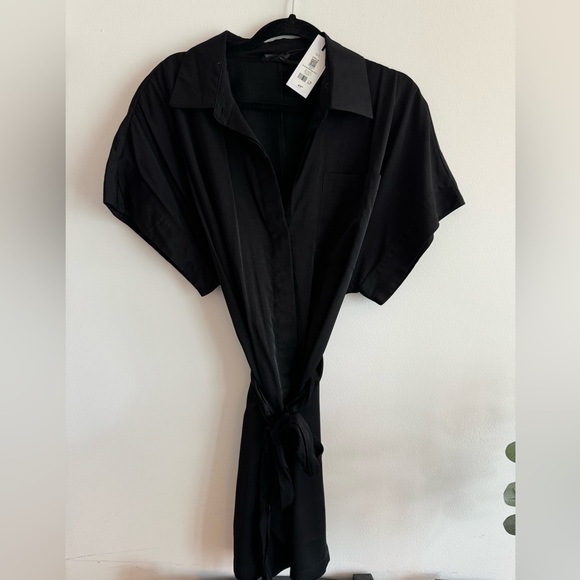 Dynamite Belted Satin Shirt Dress - Picture 5 of 6